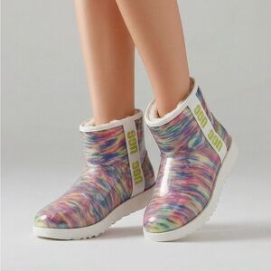 UGG Classic Clear Mini Pixelate Waterproof Rain Ankle Boots Size 7 Multicolor